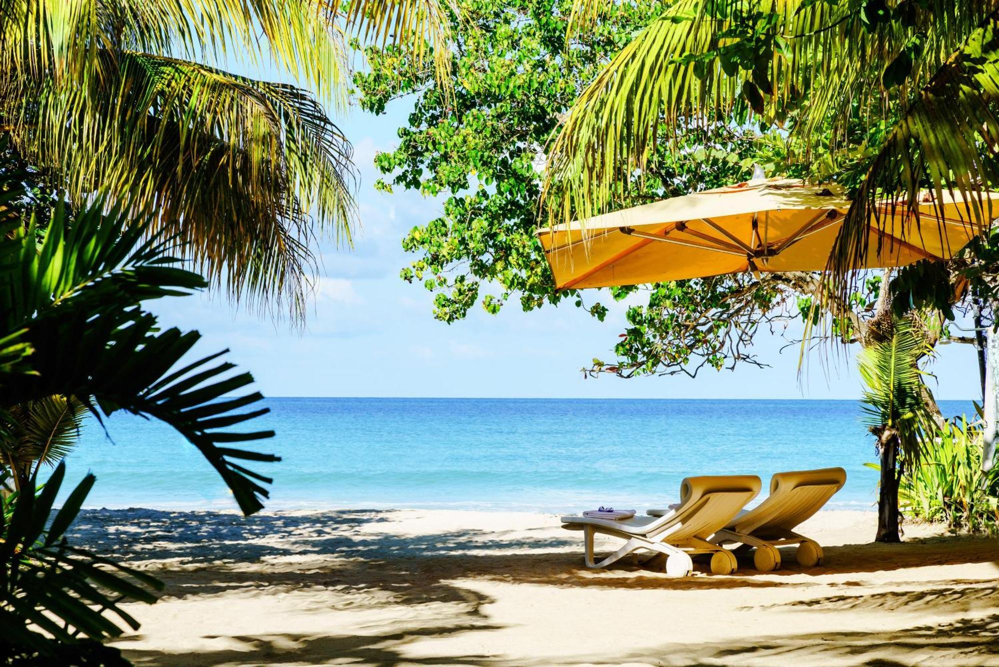 Idle Awhile Beach Hotel Negril Exterior photo