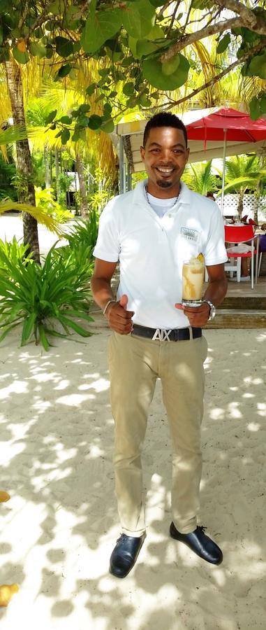 Idle Awhile Beach Hotel Negril Exterior photo